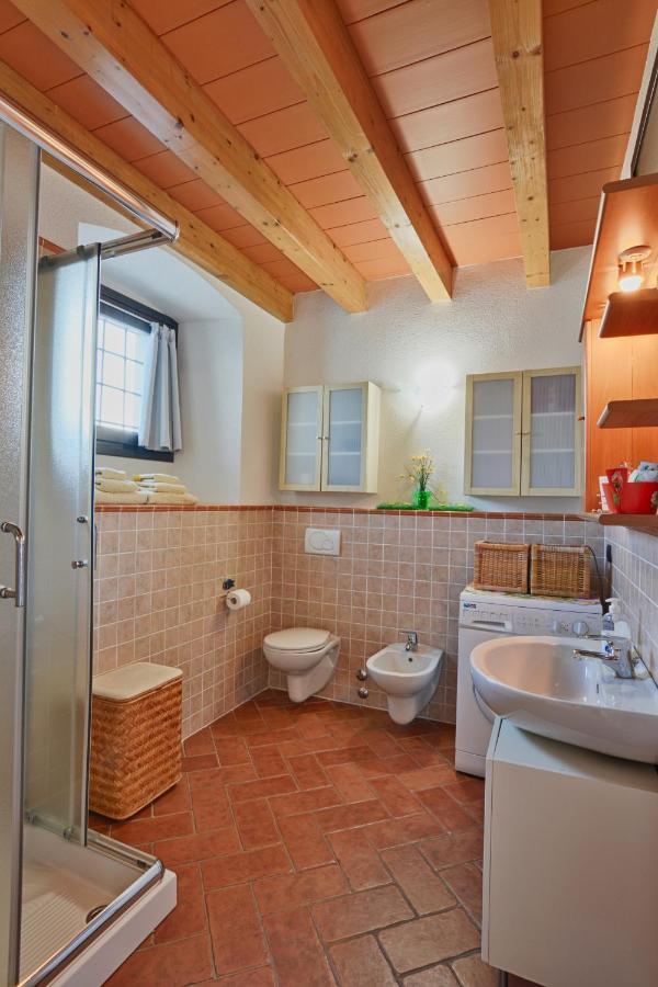 Piccolo Girasole Apartment Menaggio Exterior photo